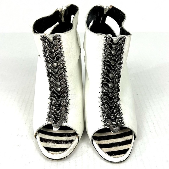 Manolo Blahnik Leather Booties - Picture 3 of 15